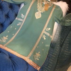 2pc embroidery outfit